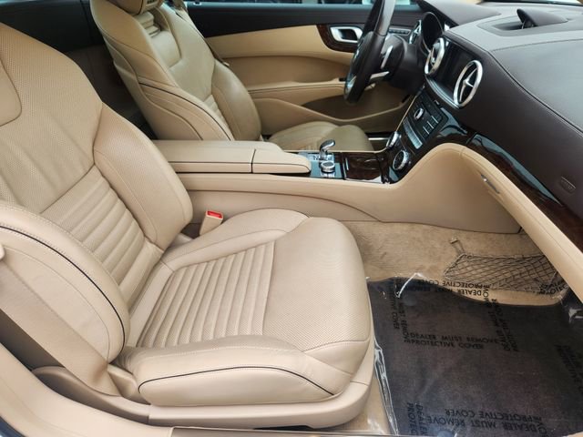 Used 2019 Mercedes-Benz SL 550 image 18