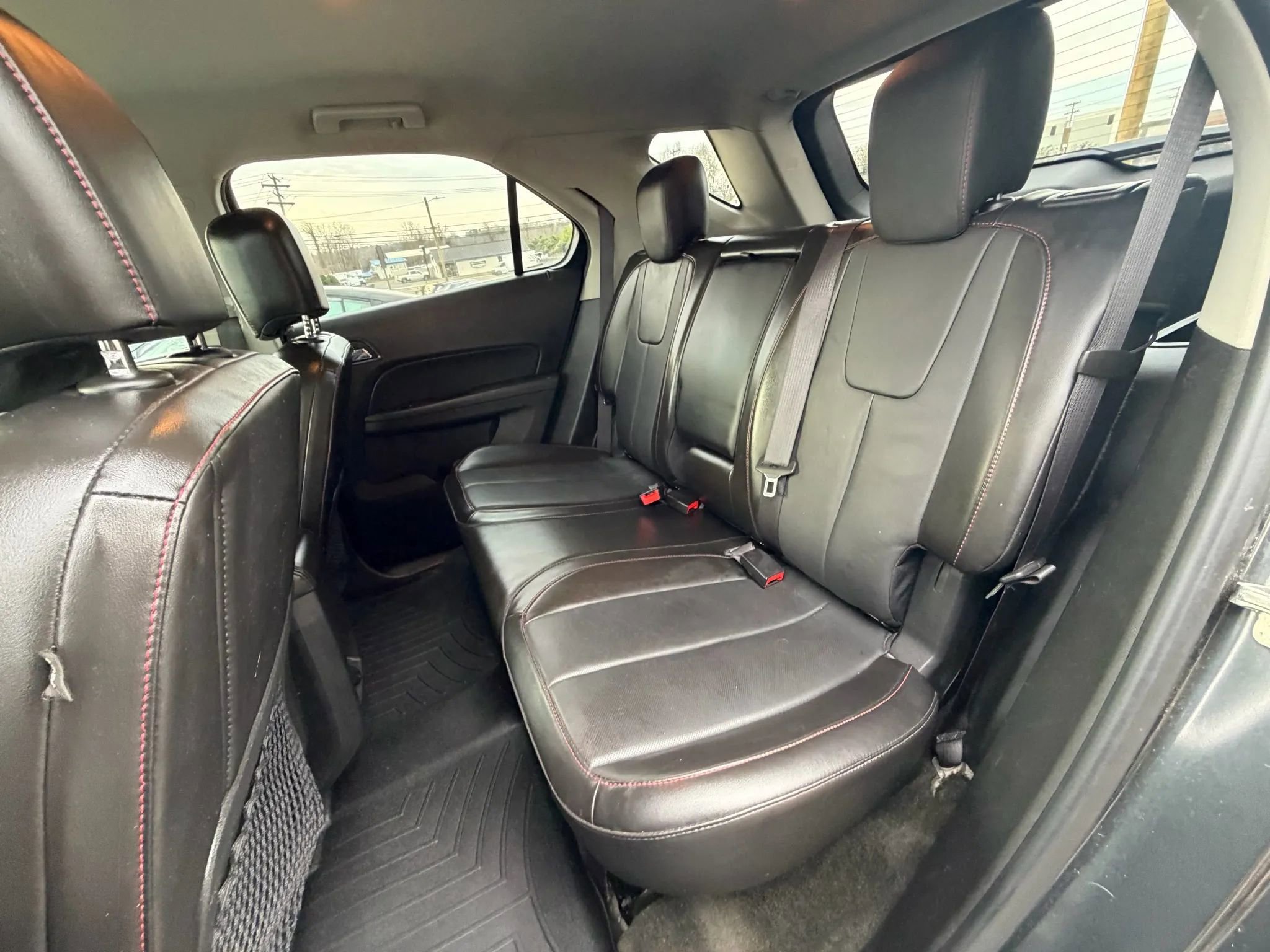 Used 2017 Chevrolet Equinox Premier w/ Enhanced Convenience Package image 11