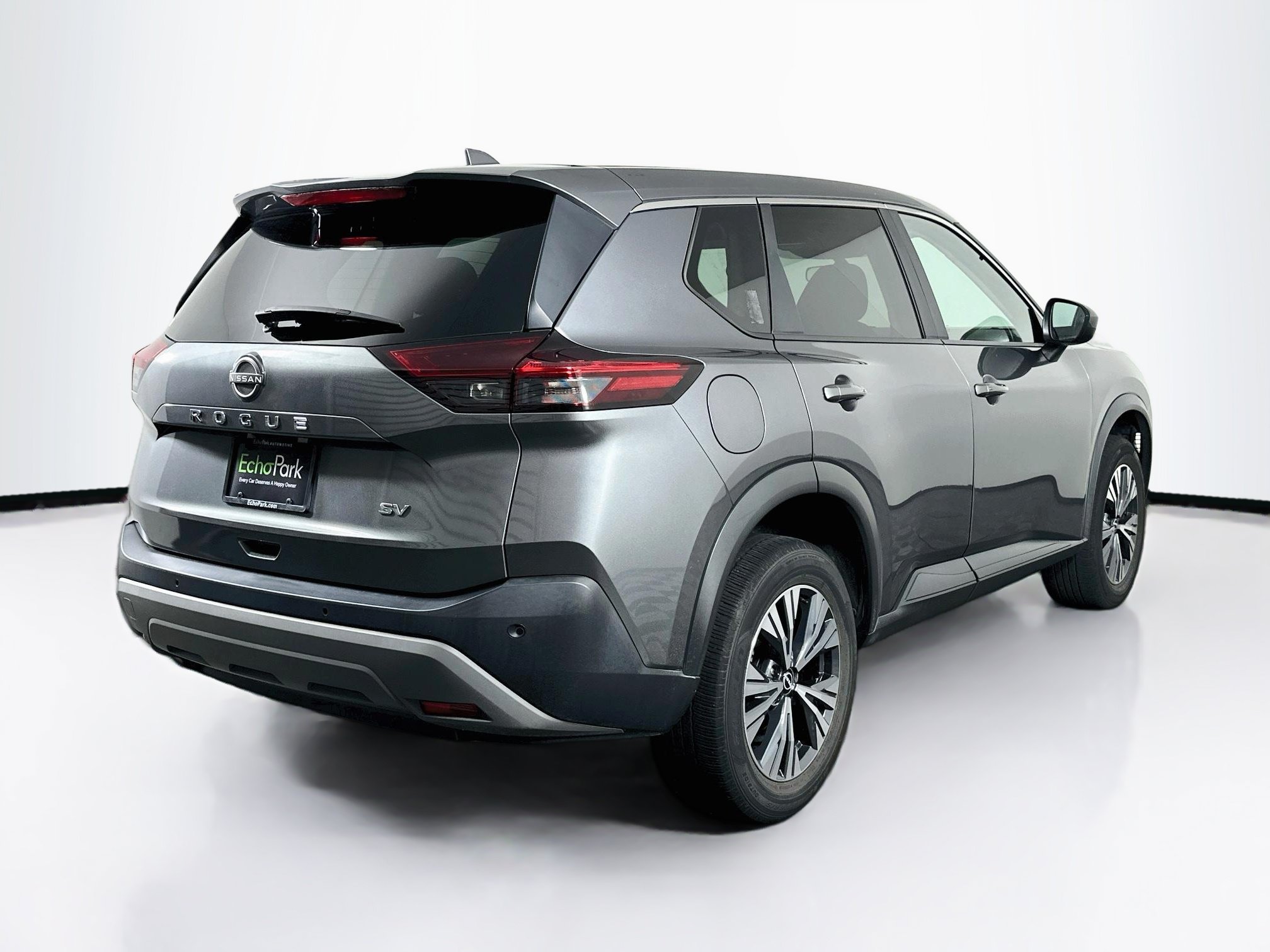 Used 2023 Nissan Rogue SV FWD image 9