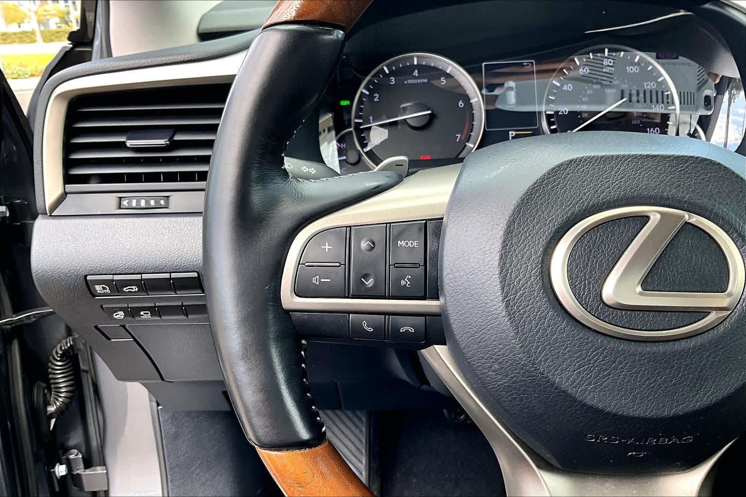 Used 2020 Lexus RX 350L FWD w/ Premium Package image 22
