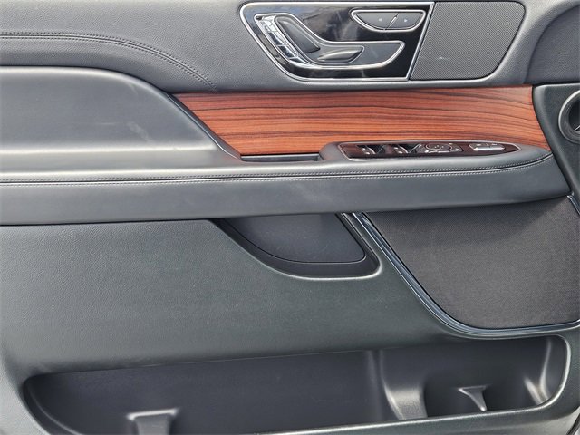 Used 2024 Lincoln Navigator L 4WD image 23