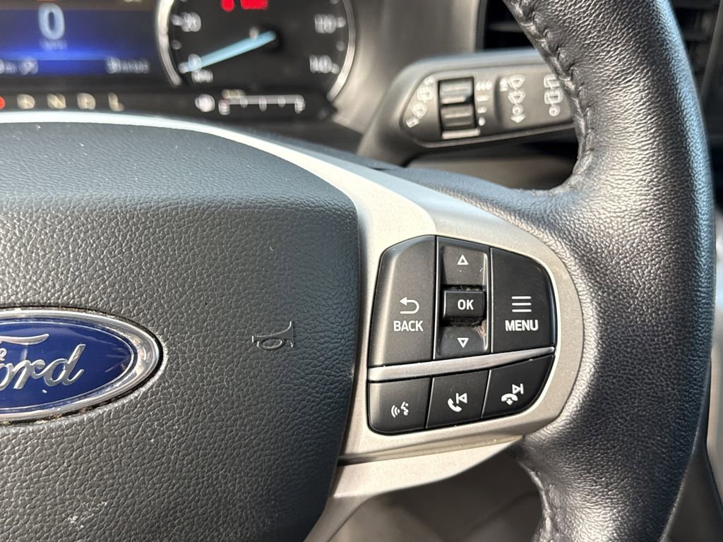 Used 2022 Ford Explorer XLT image 30