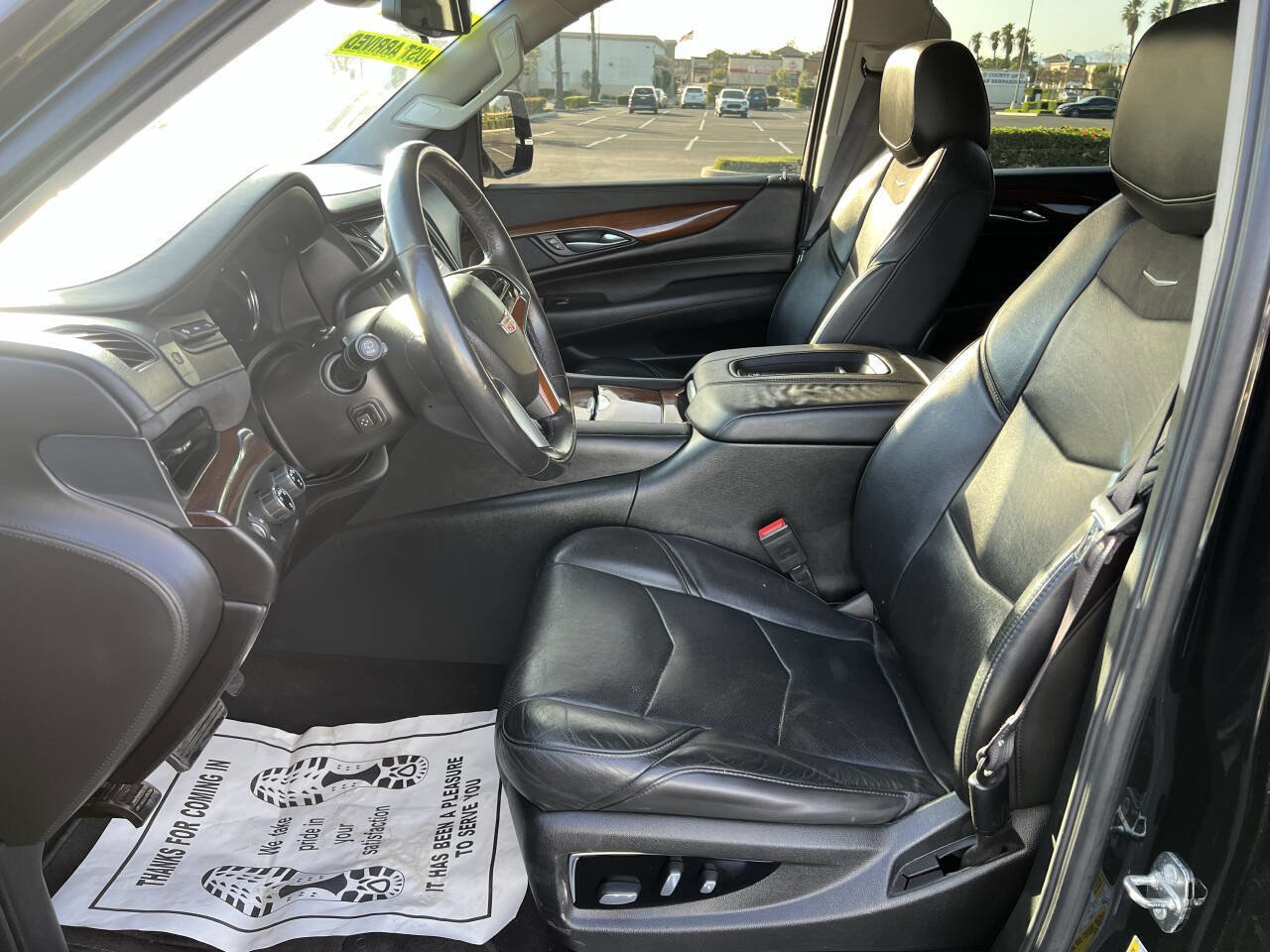 Used 2017 Cadillac Escalade ESV Luxury image 33