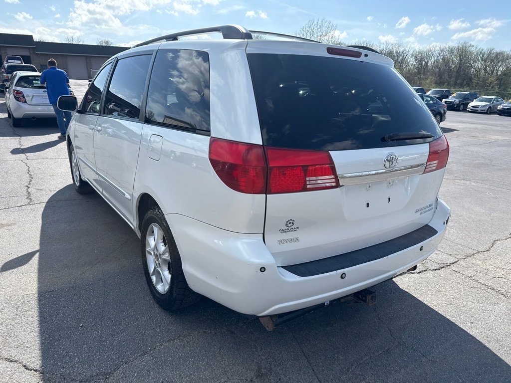 Used 2004 Toyota Sienna XLE AWD/4WD image 8