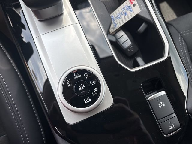 New 2025 Mitsubishi Outlander SE AWD/4WD image 19