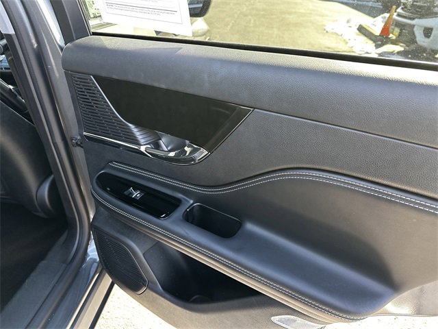 Certified 2022 Lincoln Corsair AWD w/ Equipment Group 101A image 38