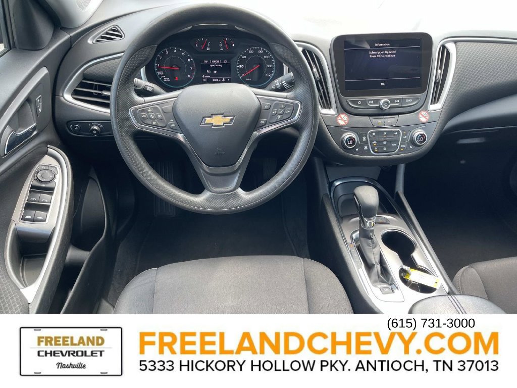 Used 2025 Chevrolet Malibu LT FWD image 15