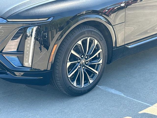 Used 2025 Cadillac Lyriq Sport w/ LPO, Floor Liner Package image 17