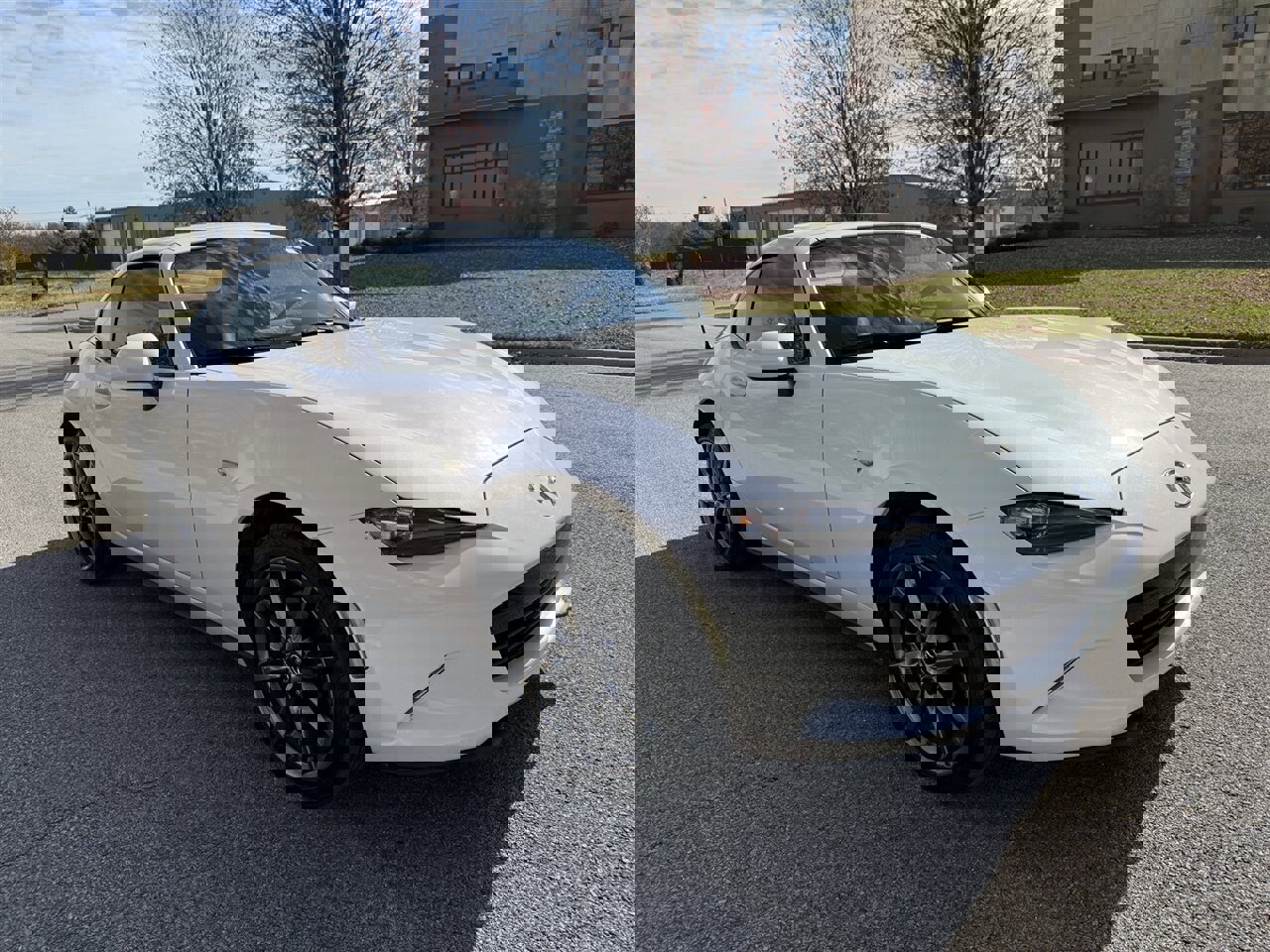 Used 2019 MAZDA MX-5 Miata RF Grand Touring image 6