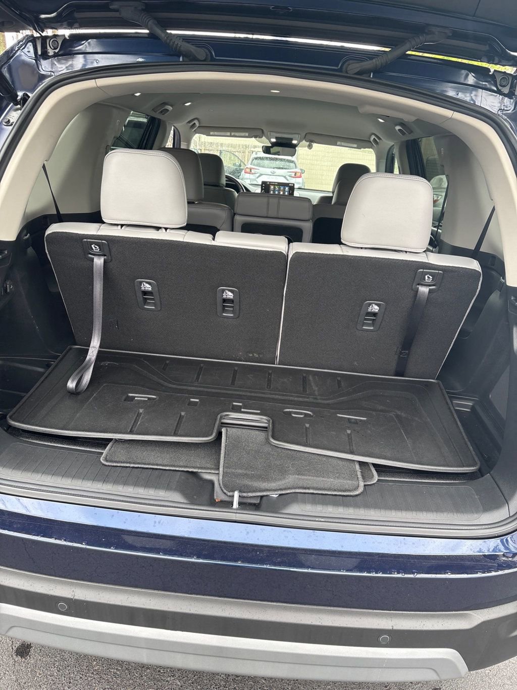 Used 2025 Honda Pilot EX-L image 5