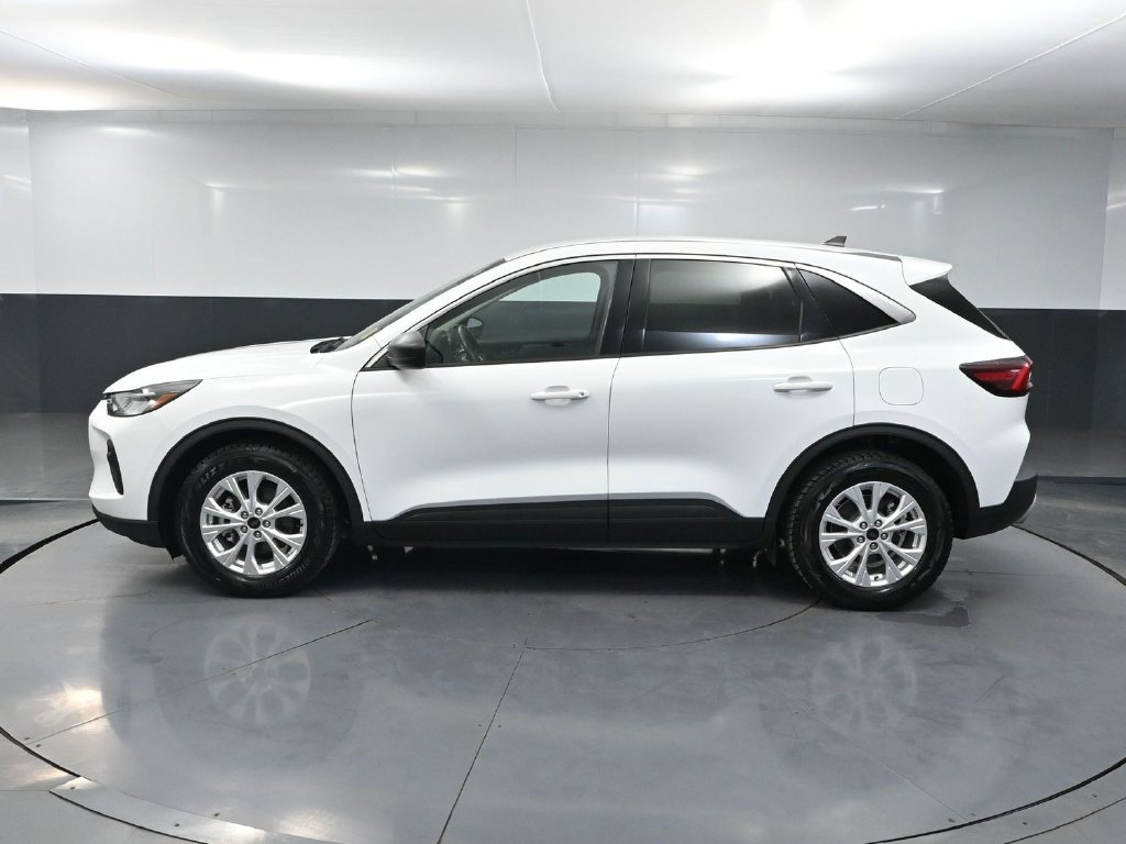 Used 2023 Ford Escape Active w/ Cold Weather Package FWD image 7