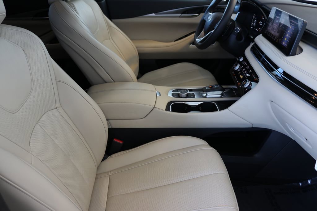 Certified 2025 INFINITI QX60 Luxe image 40