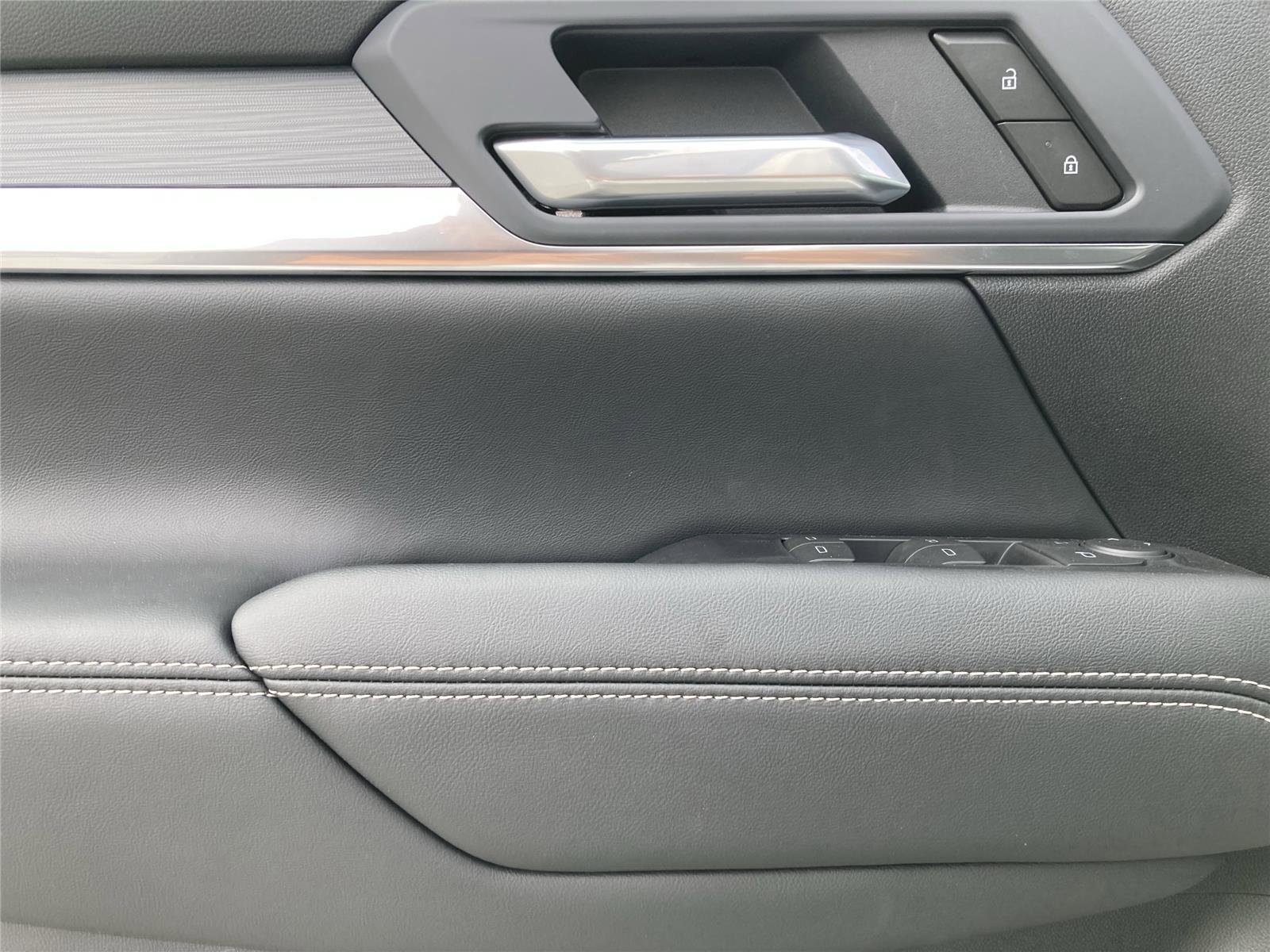 New 2026 GMC Terrain Elevation w/ Elevation Premium Package image 16