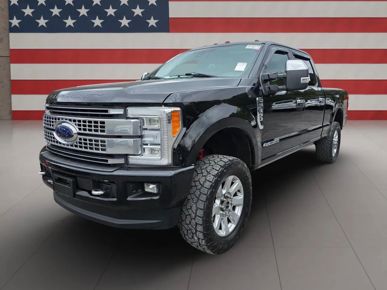 Used 2017 Ford F350 Platinum w/ Platinum Ultimate Package image 3