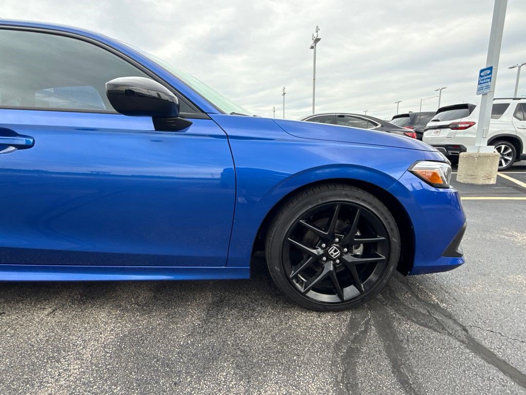 Used 2023 Honda Civic Sport image 15