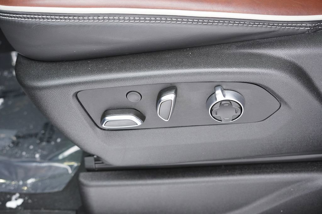 Certified 2024 GMC Yukon Denali Ultimate image 28