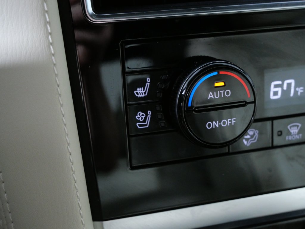Used 2024 INFINITI QX80 Sensory AWD/4WD image 29