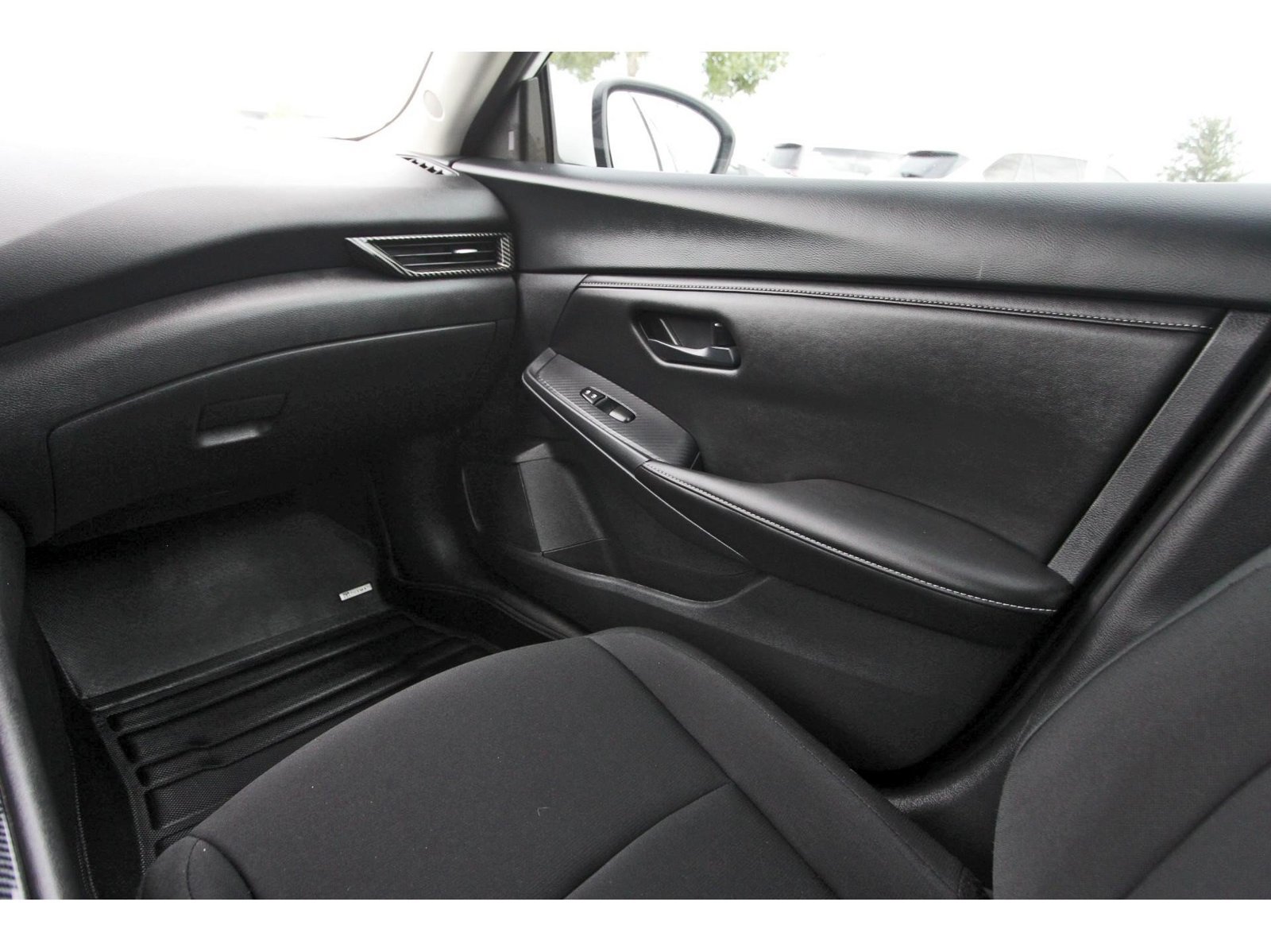 Certified 2025 Nissan Sentra S FWD image 14