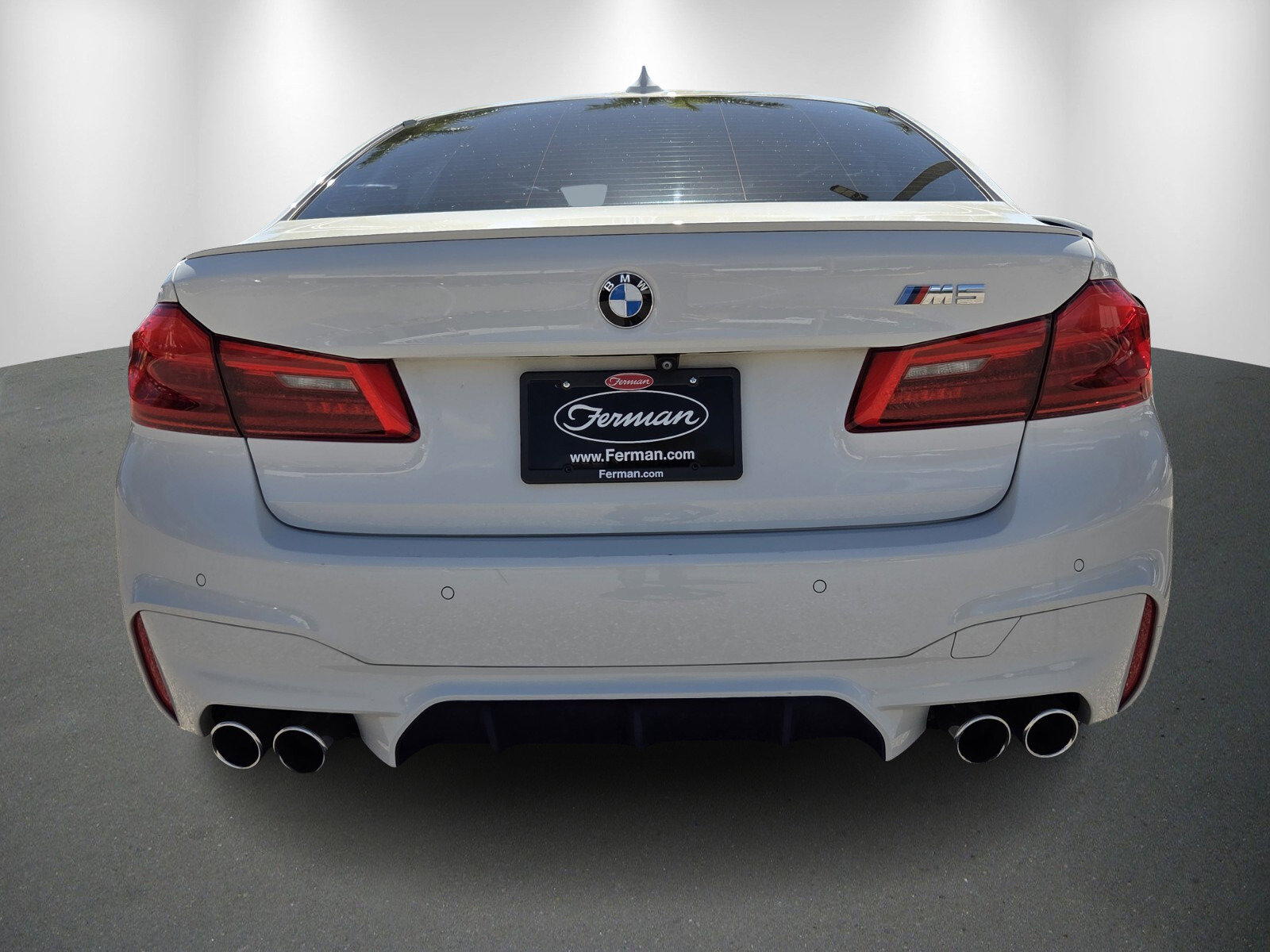 Used 2018 BMW M5 w/ Executive Package image 6