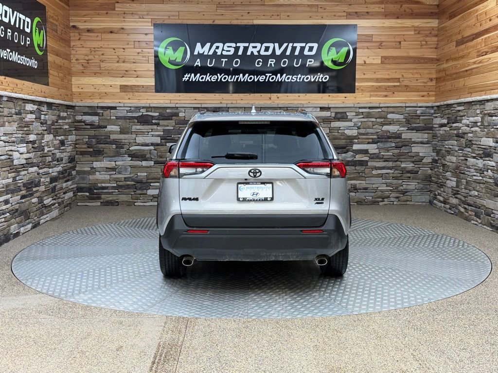 Used 2022 Toyota RAV4 XLE image 8