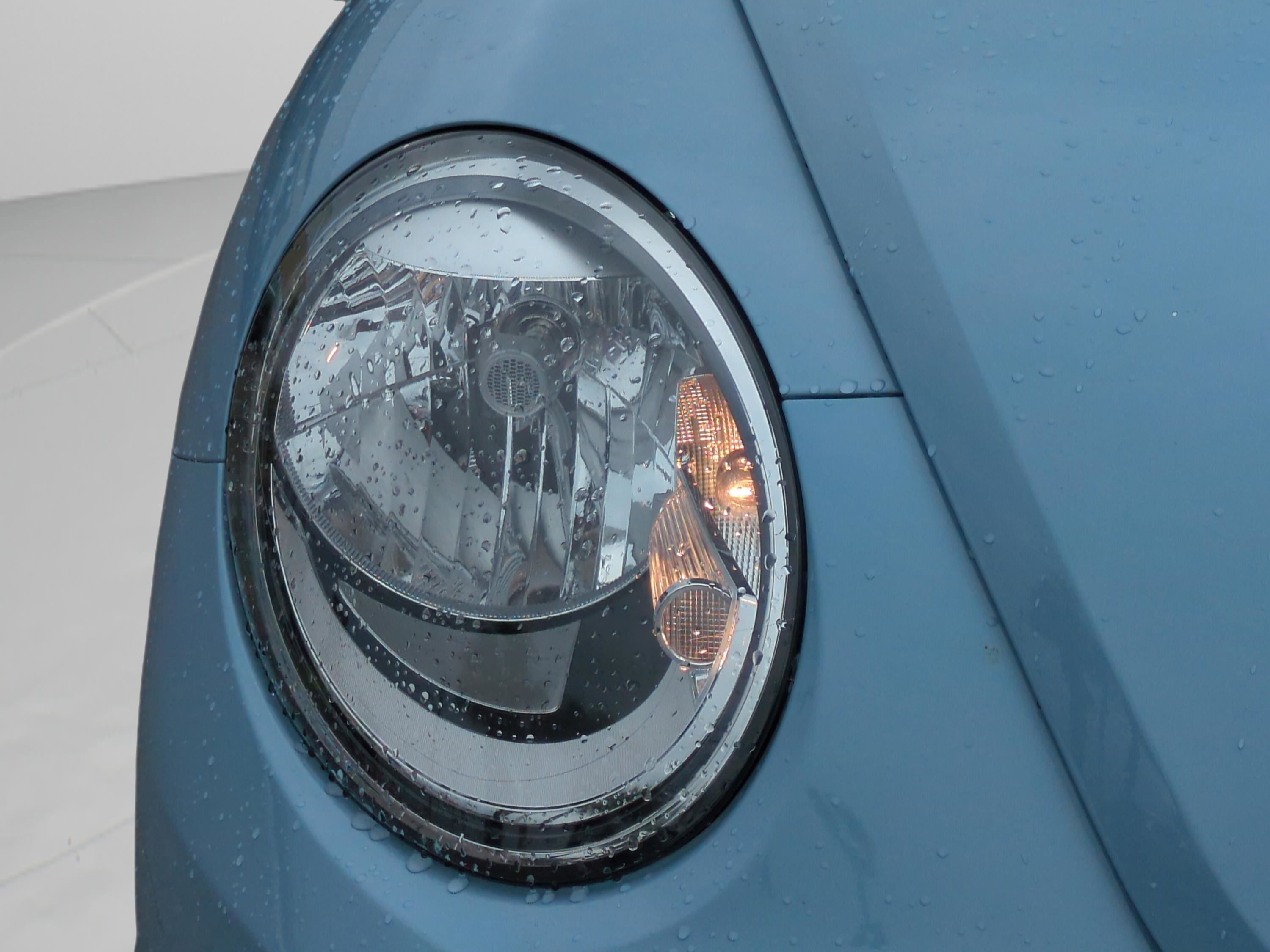 Used 2013 Volkswagen Beetle 2.5 FWD image 22
