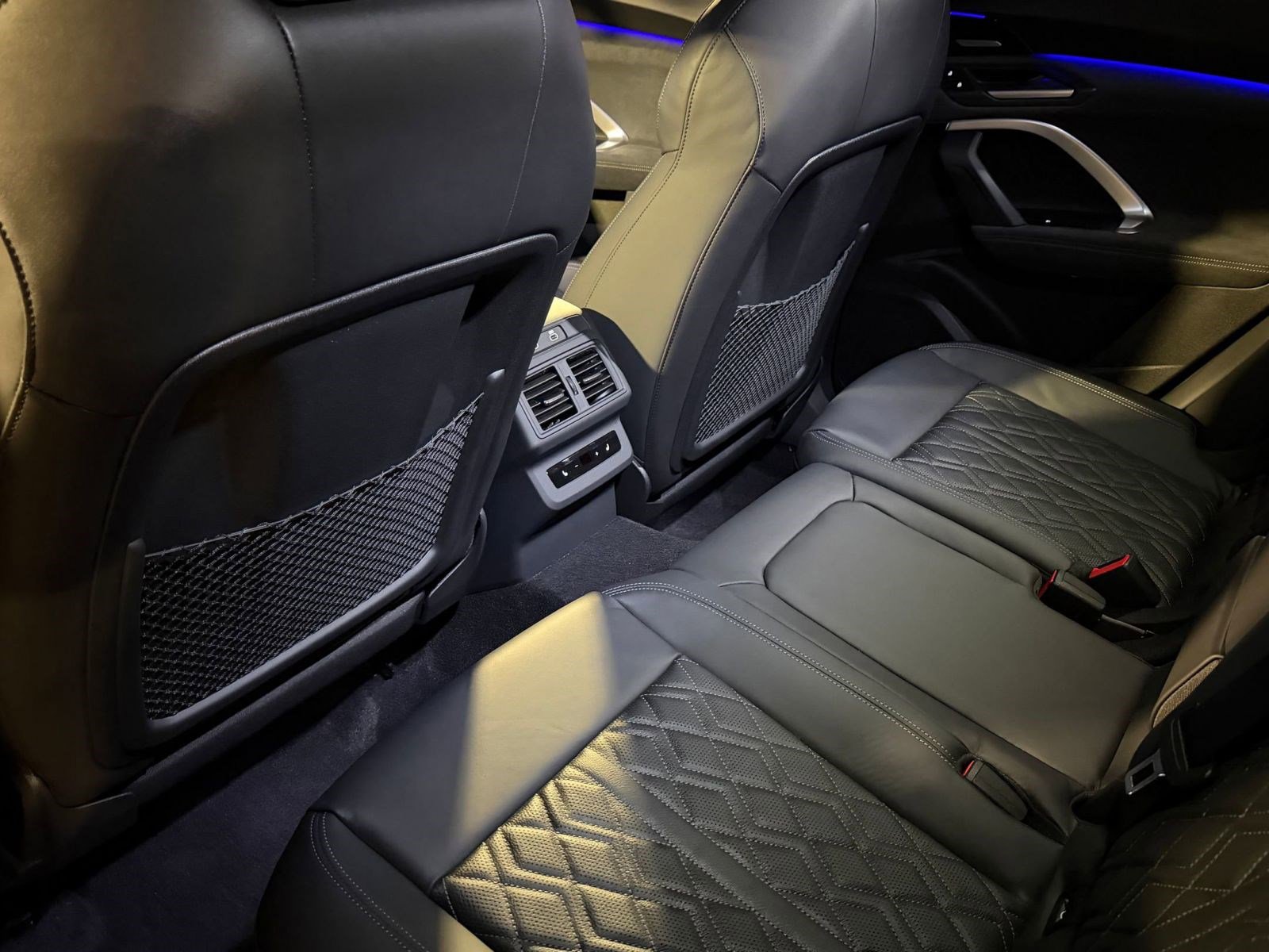 New 2025 Audi SQ5 Prestige AWD/4WD image 23