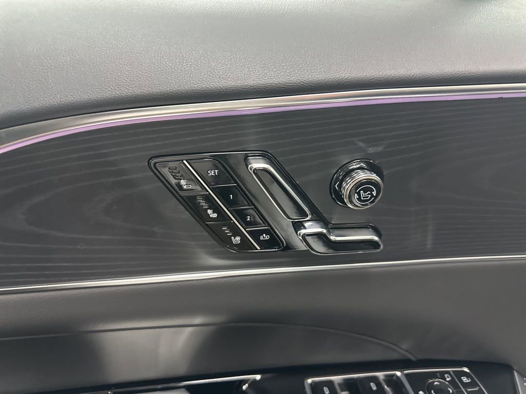 Certified 2025 Cadillac Lyriq Luxury w/ LPO, Floor Liner Package AWD/4WD image 34