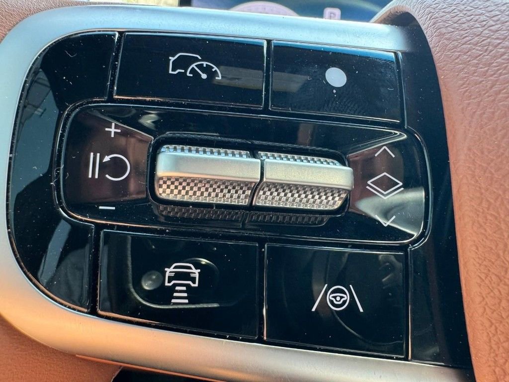 Certified 2026 Genesis GV70 2.5T Advanced image 18