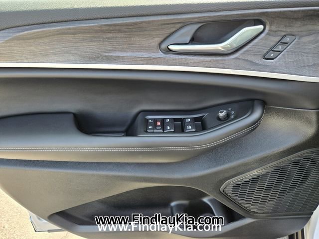 Used 2025 Jeep Grand Cherokee Limited w/ Luxury Tech Group II image 22