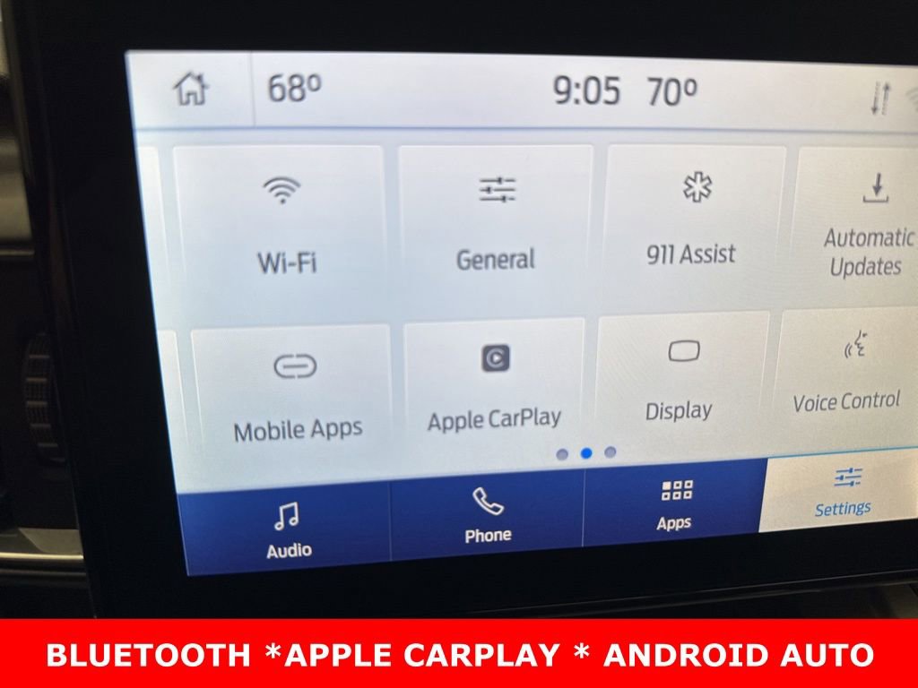 Used 2022 Ford Explorer XLT image 3