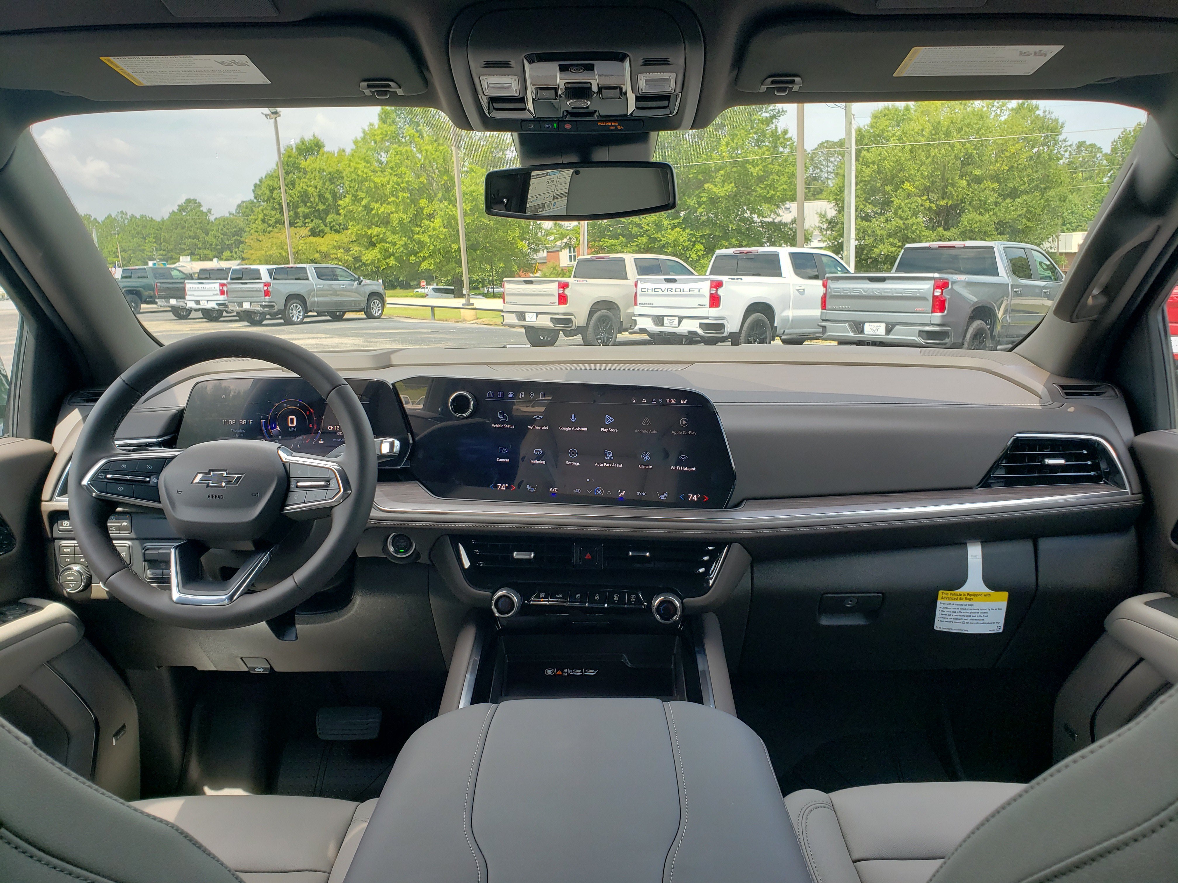 New 2026 Chevrolet Suburban Z71 w/ Z71 Off-Road Package AWD/4WD image 38
