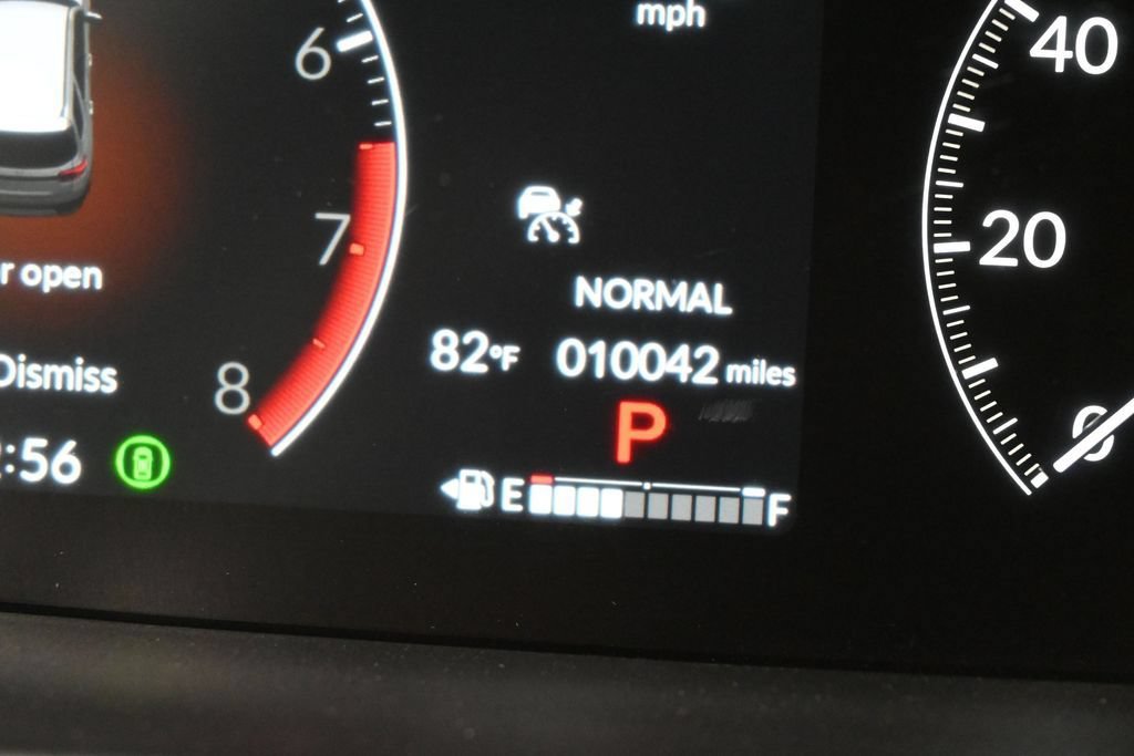 Used 2025 Honda Pilot Touring image 41