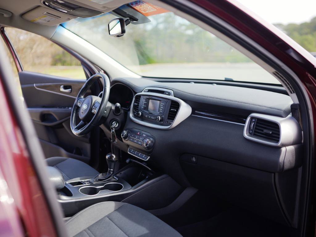 Used 2016 Kia Sorento LX w/ LX Convenience Package image 33
