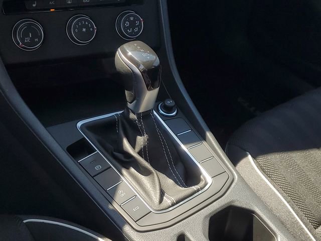 Used 2024 Volkswagen Jetta Sport image 22