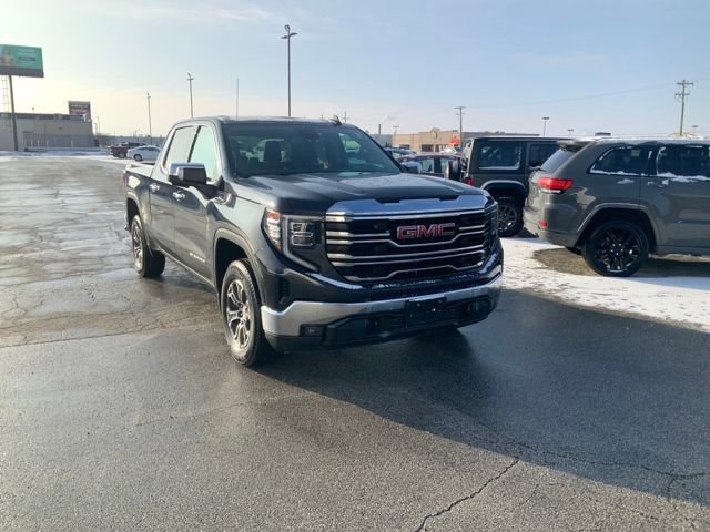 Used 2025 GMC Sierra 1500 SLT image 4