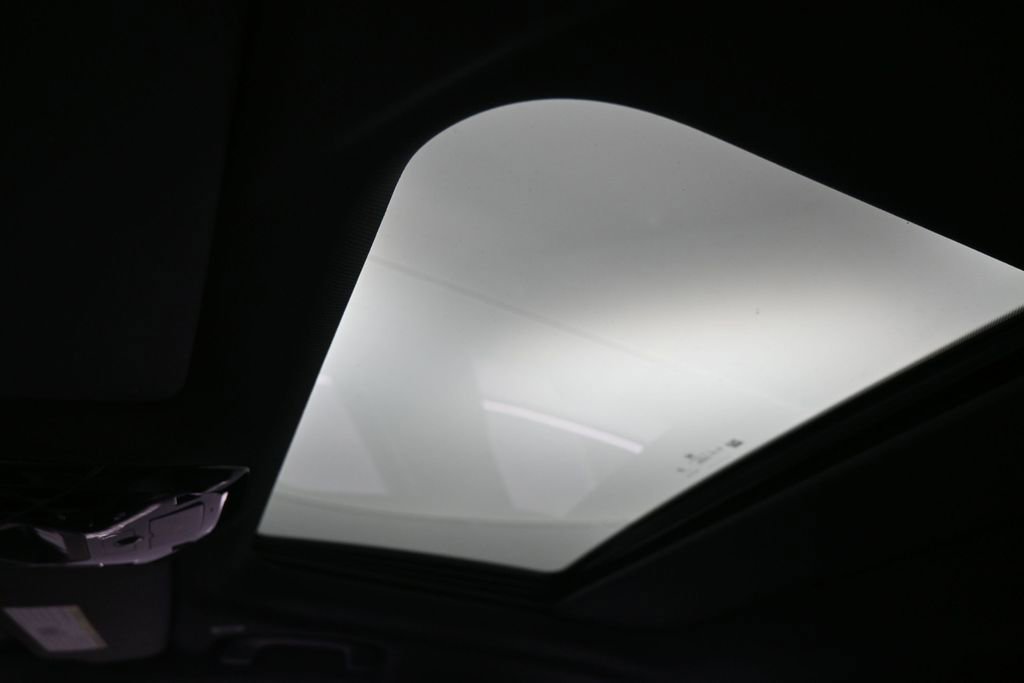 Used 2024 BMW 530i RWD image 36