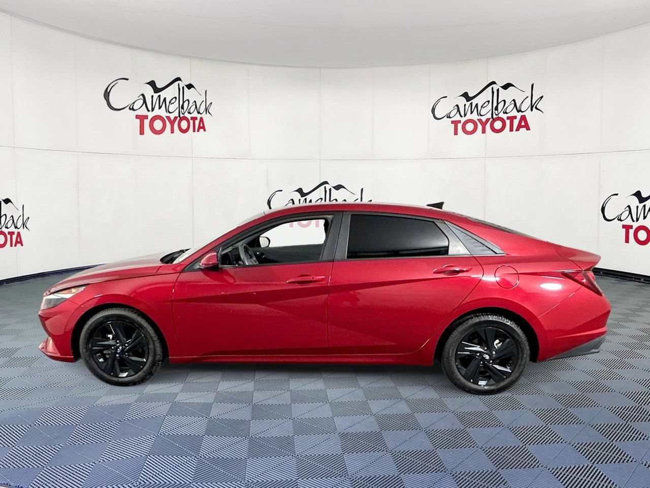 Used 2023 Hyundai Elantra SEL FWD image 5