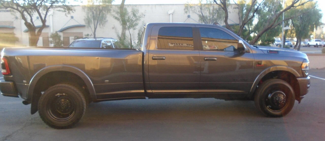 Used 2021 RAM 3500 Laramie w/ Night Edition image 31