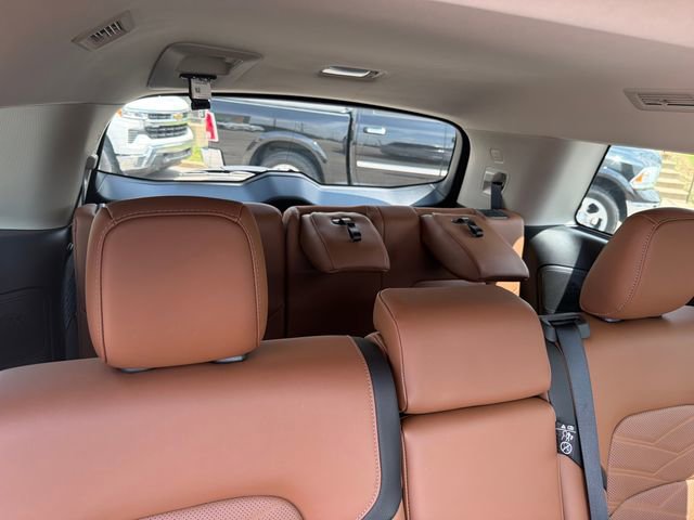 Used 2025 Nissan Pathfinder Platinum w/ Cargo Package image 30