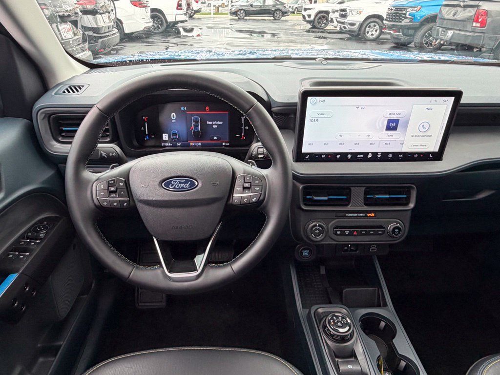 Used 2025 Ford Maverick Lobo AWD/4WD image 15