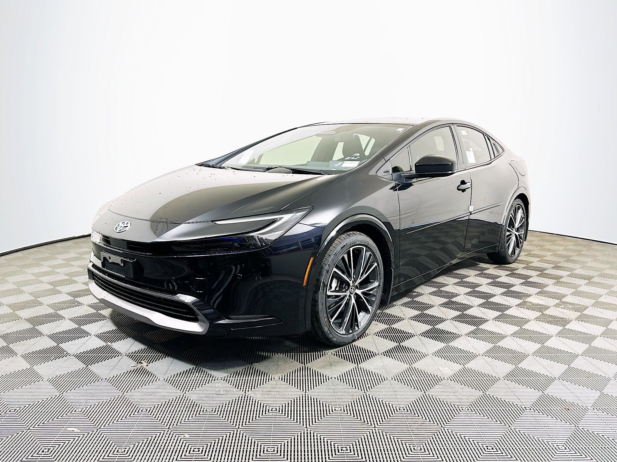 New 2026 Toyota Prius XLE image 4