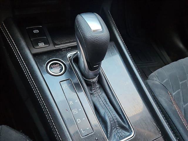 Used 2022 Nissan Kicks SR w/ Interior Electronics Package FWD image 12