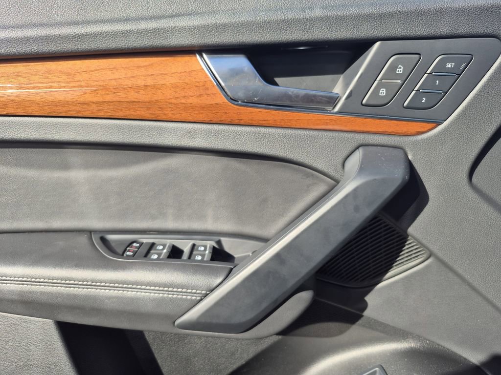 Used 2023 Audi Q5 2.0T Premium Plus image 6