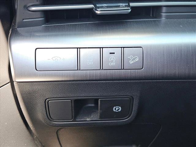 Certified 2026 Hyundai Kona SE FWD image 17