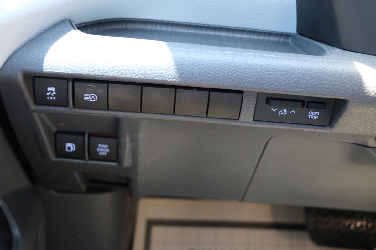 Used 2021 Toyota Sienna XSE FWD image 20