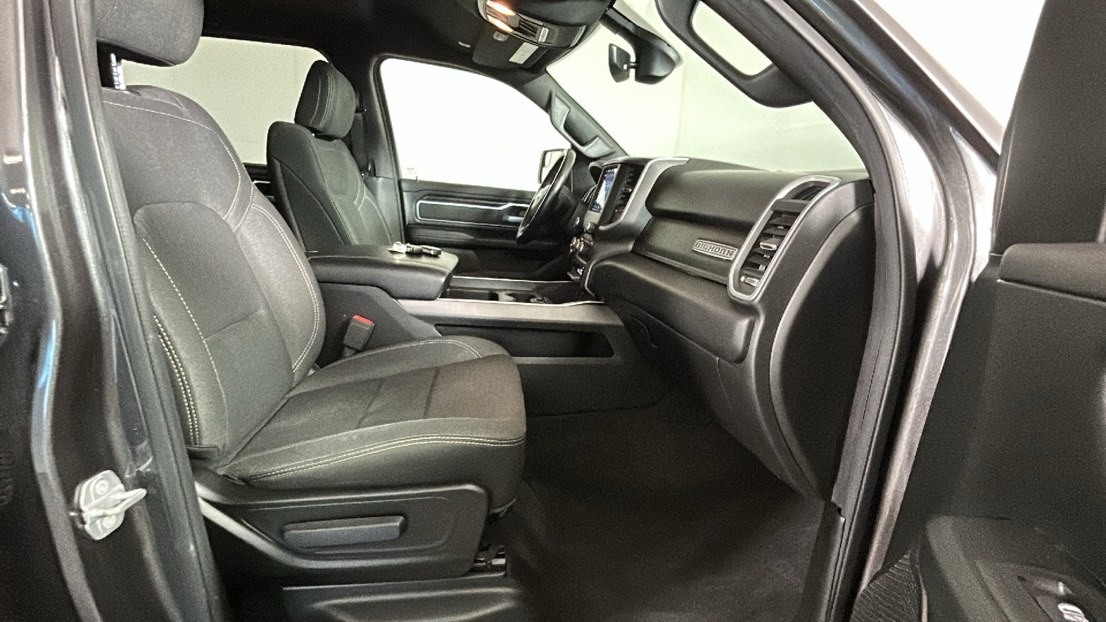 Used 2019 RAM 1500 Big Horn AWD/4WD image 34
