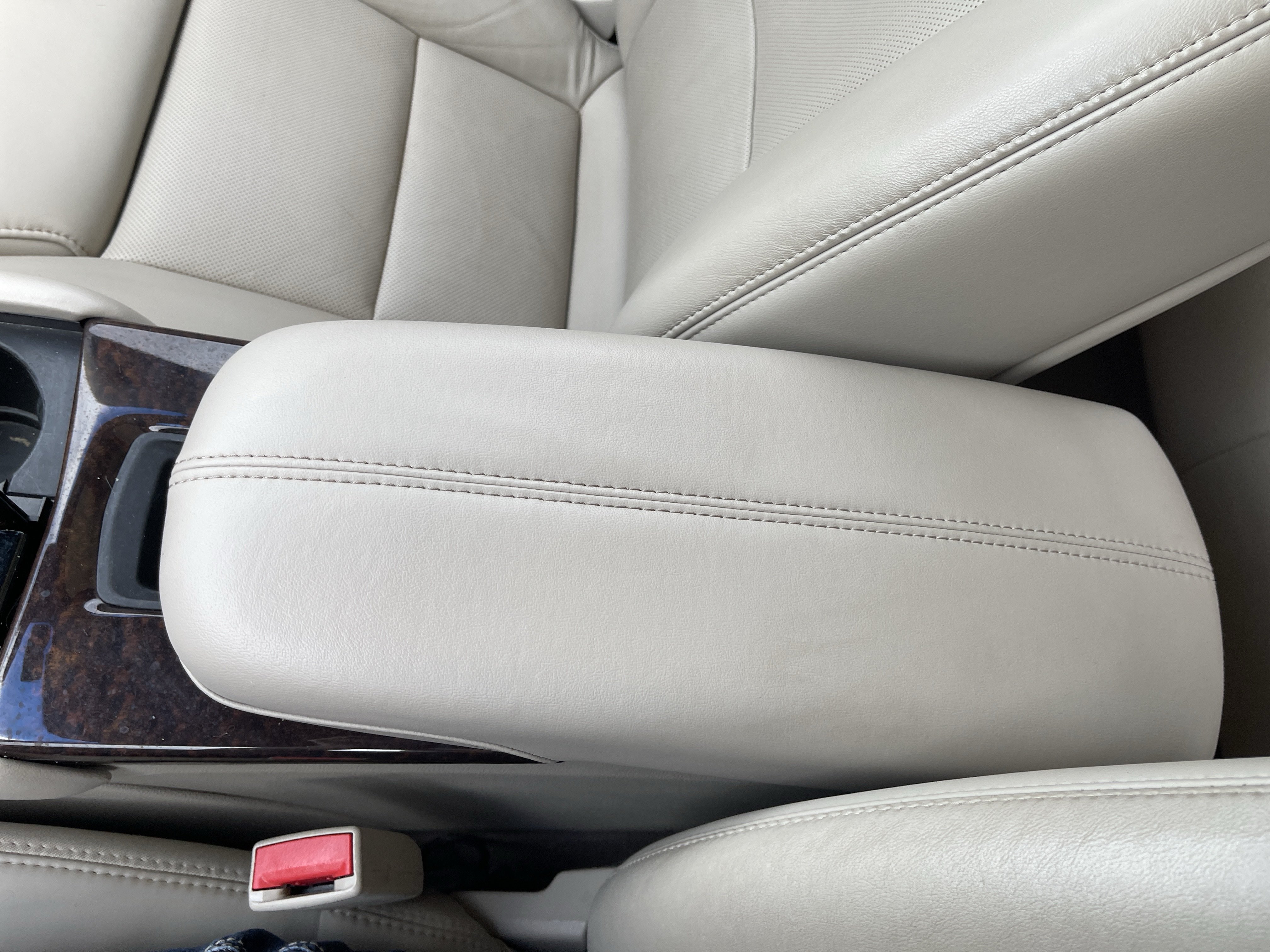 Used 2013 Cadillac XTS Premium FWD image 13