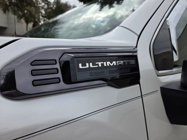 Used 2025 GMC Sierra 2500 Denali Ultimate image 3