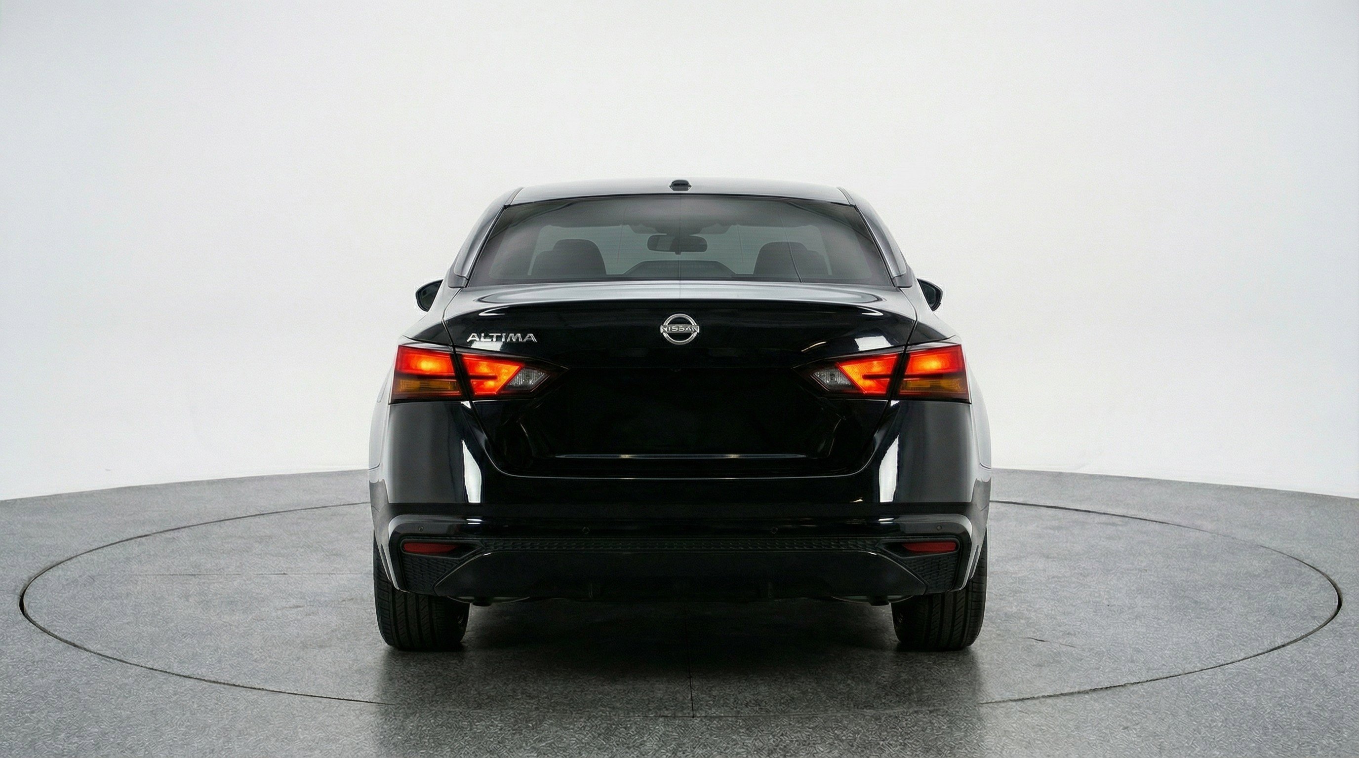 Used 2025 Nissan Altima 2.5 SV image 7