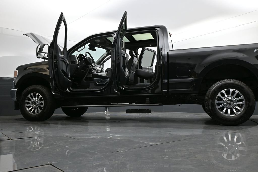 Used 2020 Ford F250 Lariat w/ Lariat Ultimate Package image 34